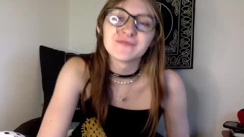 Snapshot of kylianna chatting on September 2025 06:55:01 PM Kylianna online show from September 2025 06:55:01 PM