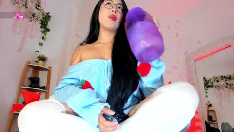 Snapshot of kylie_evans_18 chatting on December 2024 07:39:02 AM Kylie online show from December 2024 07:39:02 AM