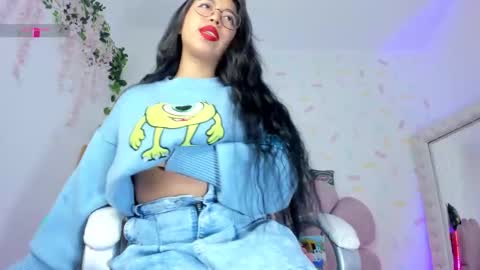 Snapshot of kylie_evans_18 chatting on March 2025 03:30:01 AM Kylie online show from March 2025 03:30:01 AM