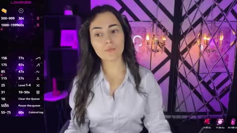 Kylie online show from February 2025 01:21:02 PM