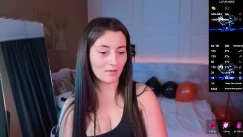 Kylie online show from October 2025 01:34:01 PM