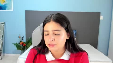 Kylie Reyes  online show from September 2025 07:46:02 PM