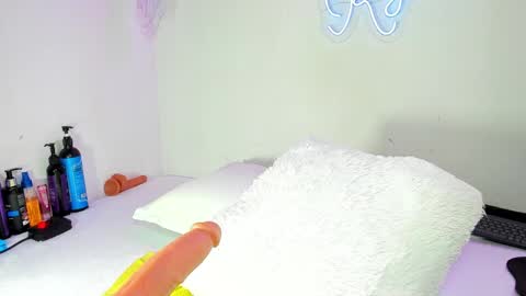 Snapshot of kylie_sttel chatting on December 2024 12:33:02 PM kylie Sttel online show from December 2024 12:33:02 PM