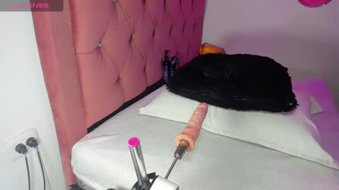 Snapshot of kylie_sttel chatting on January 2025 05:36:02 AM kylie Sttel online show from January 2025 05:36:02 AM