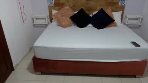 Melissa online show from February 2025 10:17:02 AM