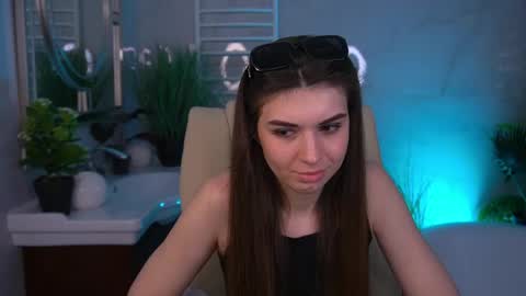 Snapshot of kyliejoyys chatting on May 2026 08:22:01 AM Nicole online show from May 2026 08:22:01 AM