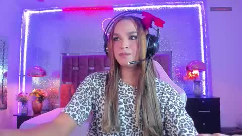 Kylie online show from December 2025 04:20:02 AM