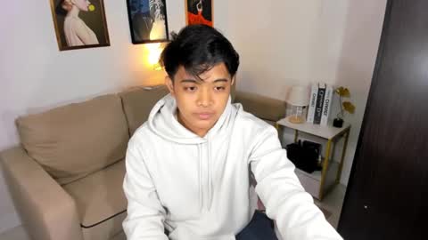 Snapshot of kyll_collins chatting on January 2025 01:48:02 PM kyll_collins online show from January 2025 01:48:02 PM