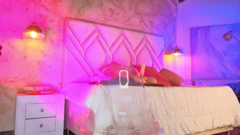 Snapshot of kylle_2050 chatting on December 2025 11:19:01 AM Kyle online show from December 2025 11:19:01 AM