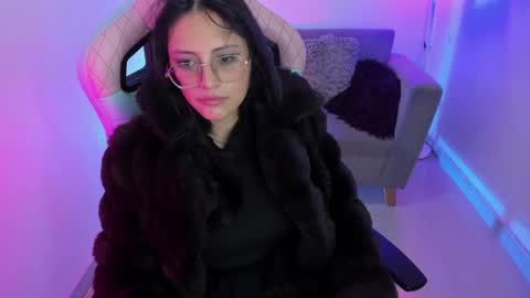 Kyomi online show from December 2024 12:16:02 PM