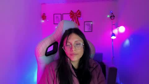 Kyomi online show from December 2024 12:11:01 PM