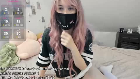 Kyra Wild online show from November 2025 06:17:02 AM