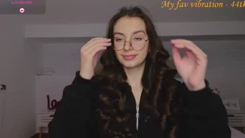 Margo  online show from November 2025 09:24:02 PM