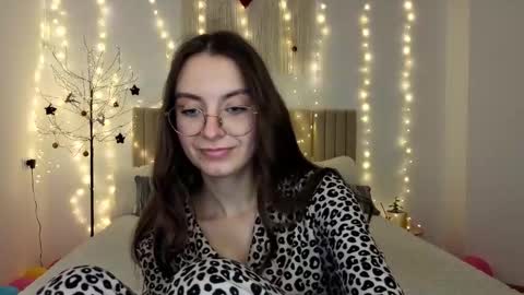 Margo  online show from January 2026 05:27:02 PM