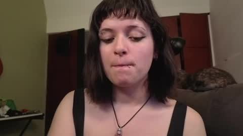 Snapshot of la_femme_fatale_ chatting on May 2026 10:37:02 PM Hanna FREE ONLYFANS online show from May 2026 10:37:02 PM