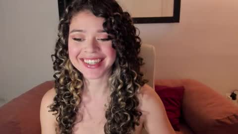 Jazmin online show from November 2025 03:12:01 AM