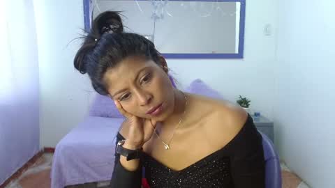 Snapshot of la_negritaa chatting on June 2026 08:31:02 PM Sara online show from June 2026 08:31:02 PM