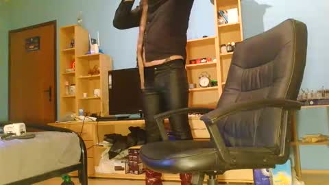 labondage online show from March 2026 05:25:02 AM