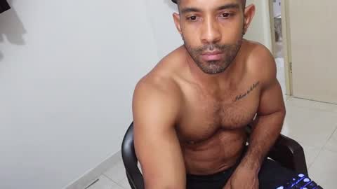 Snapshot of lacasadelosmunecosbq chatting on July 2026 04:25:01 AM Bruno Smith online show from July 2026 04:25:01 AM