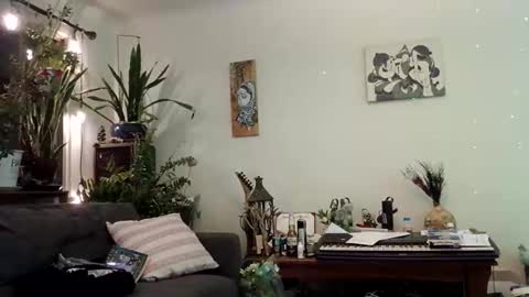 lacybell online show from October 2025 04:04:02 AM