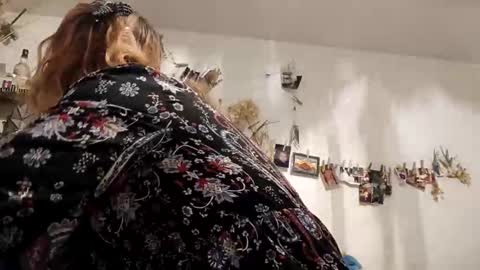 lacybell online show from November 2025 06:59:02 AM