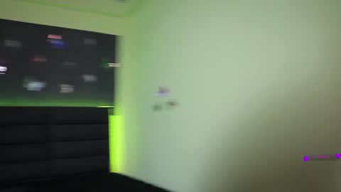 Kathie  Dicky    online show from January 2025 05:42:02 PM