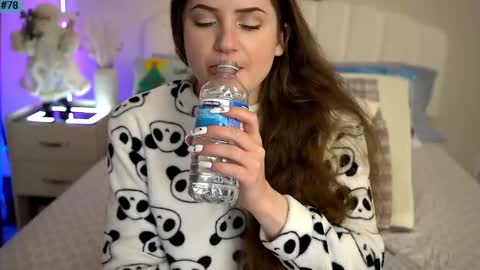 Anna online show from December 2024 03:08:02 AM