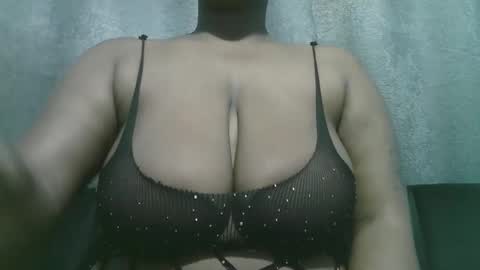 Snapshot of lady_dearra chatting on September 2025 01:16:02 AM lady_dearra online show from September 2025 01:16:02 AM
