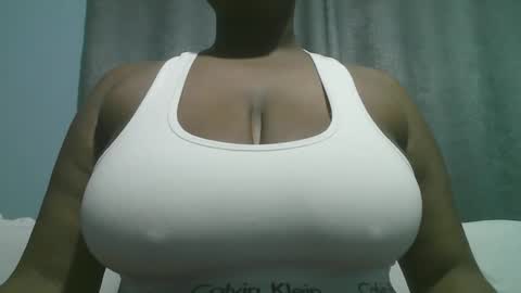 Snapshot of lady_dearra chatting on October 2025 03:40:01 AM lady_dearra online show from October 2025 03:40:01 AM