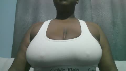 Snapshot of lady_dearra chatting on October 2025 05:30:01 AM lady_dearra online show from October 2025 05:30:01 AM