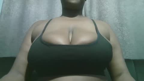 Snapshot of lady_dearra chatting on November 2025 04:22:02 AM lady_dearra online show from November 2025 04:22:02 AM