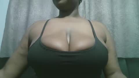Snapshot of lady_dearra chatting on November 2025 03:48:01 AM lady_dearra online show from November 2025 03:48:01 AM