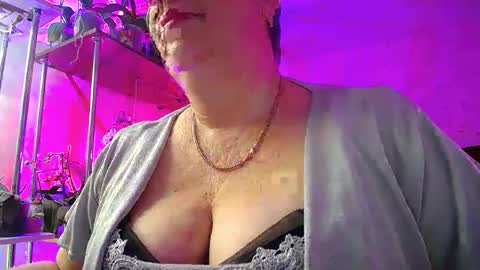 Lady Gloria online show from February 2025 04:31:01 AM