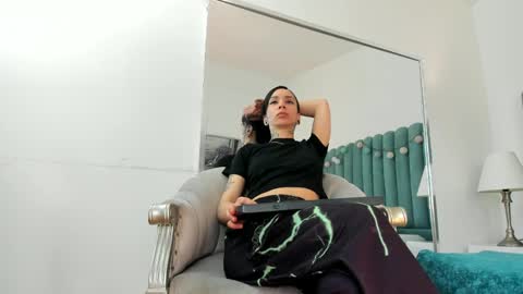 Snapshot of lady_godss chatting on January 2025 08:36:02 PM Lady godss online show from January 2025 08:36:02 PM