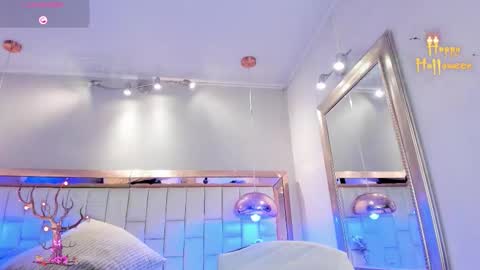    online show from October 2025 02:18:02 PM