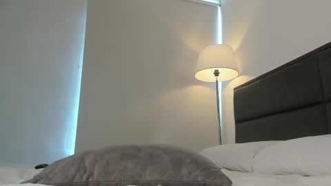    700  1300 -5 online show from March 2025 04:00:02 PM