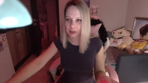 Snapshot of lady_smile69 chatting on January 2025 02:10:01 AM lady_smile69 online show from January 2025 02:10:01 AM