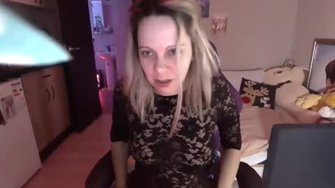 Snapshot of lady_smile69 chatting on February 2025 01:58:02 AM lady_smile69 online show from February 2025 01:58:02 AM