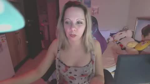 Snapshot of lady_smile69 chatting on February 2025 03:08:01 PM lady_smile69 online show from February 2025 03:08:01 PM