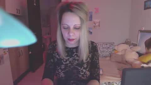 Snapshot of lady_smile69 chatting on March 2025 04:43:02 AM lady_smile69 online show from March 2025 04:43:02 AM