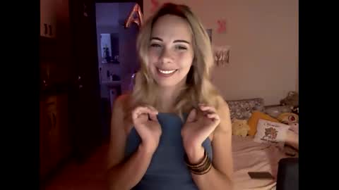 Snapshot of lady_smile69 chatting on October 2025 04:36:02 PM lady_smile69 online show from October 2025 04:36:02 PM