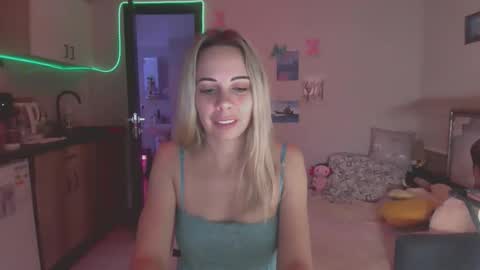 Snapshot of lady_smile69 chatting on October 2025 04:53:02 AM lady_smile69 online show from October 2025 04:53:02 AM