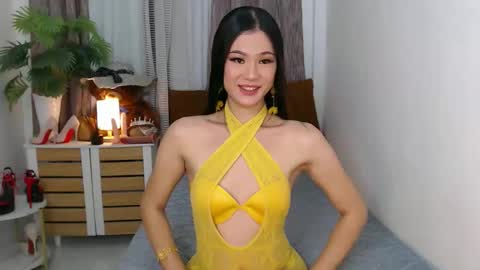 Trix online show from November 2025 09:48:02 PM