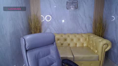 Lady Violet Bridgerton online show from January 2025 07:51:01 PM