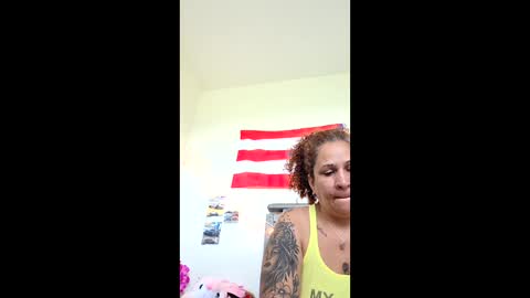 Snapshot of ladycreamypr1 chatting on April 2026 09:38:01 PM onlyfans Ladycreamypr online show from April 2026 09:38:01 PM