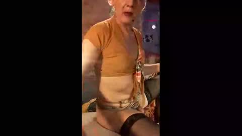 Snapshot of ladycrosssuza chatting on March 2025 07:34:01 PM Ladycrosssuza online show from March 2025 07:34:01 PM