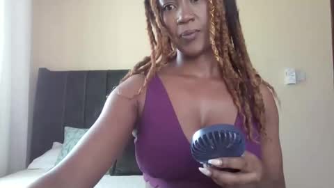 Snapshot of ladyhotpot chatting on February 2026 01:27:02 PM ladyhotpot online show from February 2026 01:27:02 PM