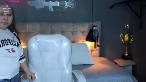 Snapshot of laia_and_aloby chatting on October 2025 10:12:02 PM online show from October 2025 10:12:02 PM