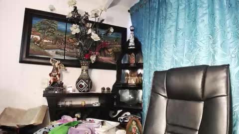 laia_hadid online show from October 2025 10:40:02 PM