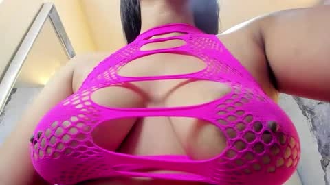  online show from October 2025 12:17:01 PM